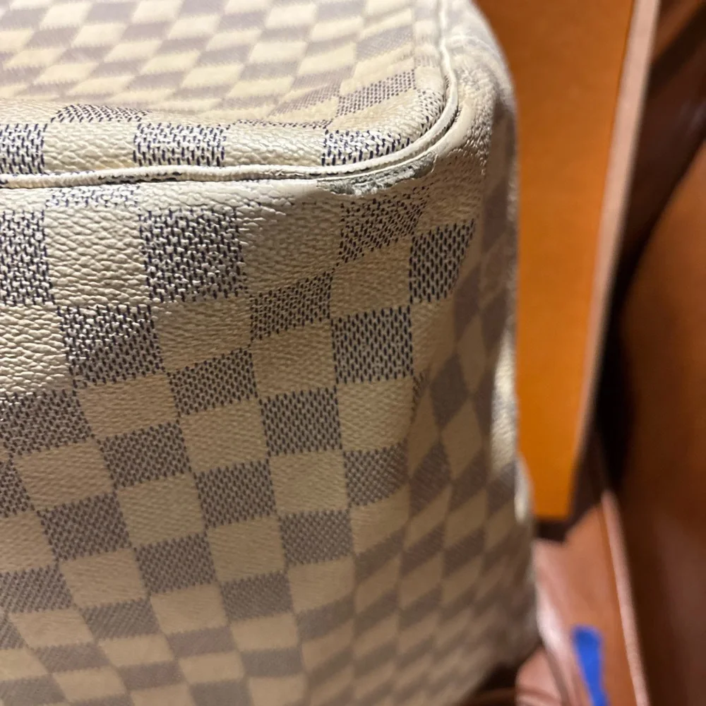Louis Vuitton Damier Azur Canvas Tote in Ivory and Light Blue with Vachetta Trim - Picture 10 of 15